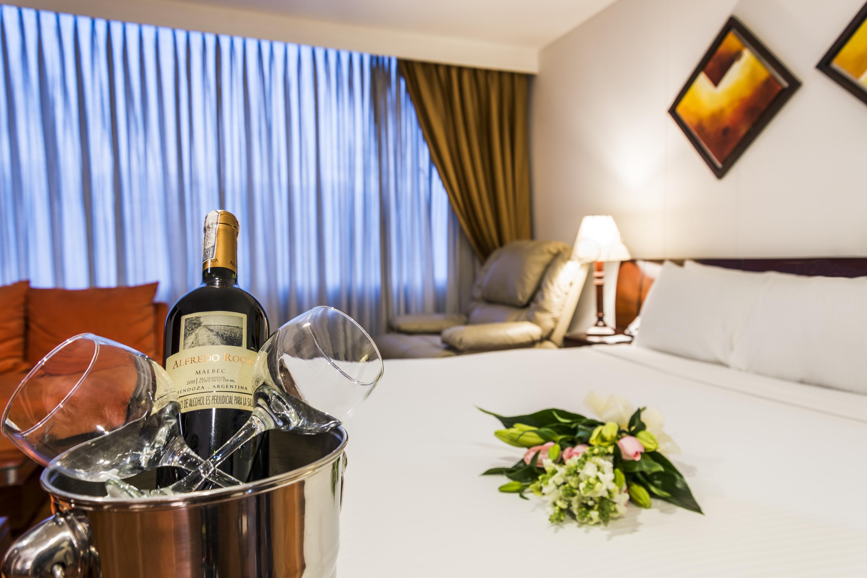 Hotel Platinum Suite โบโกตา ภายนอก รูปภาพ