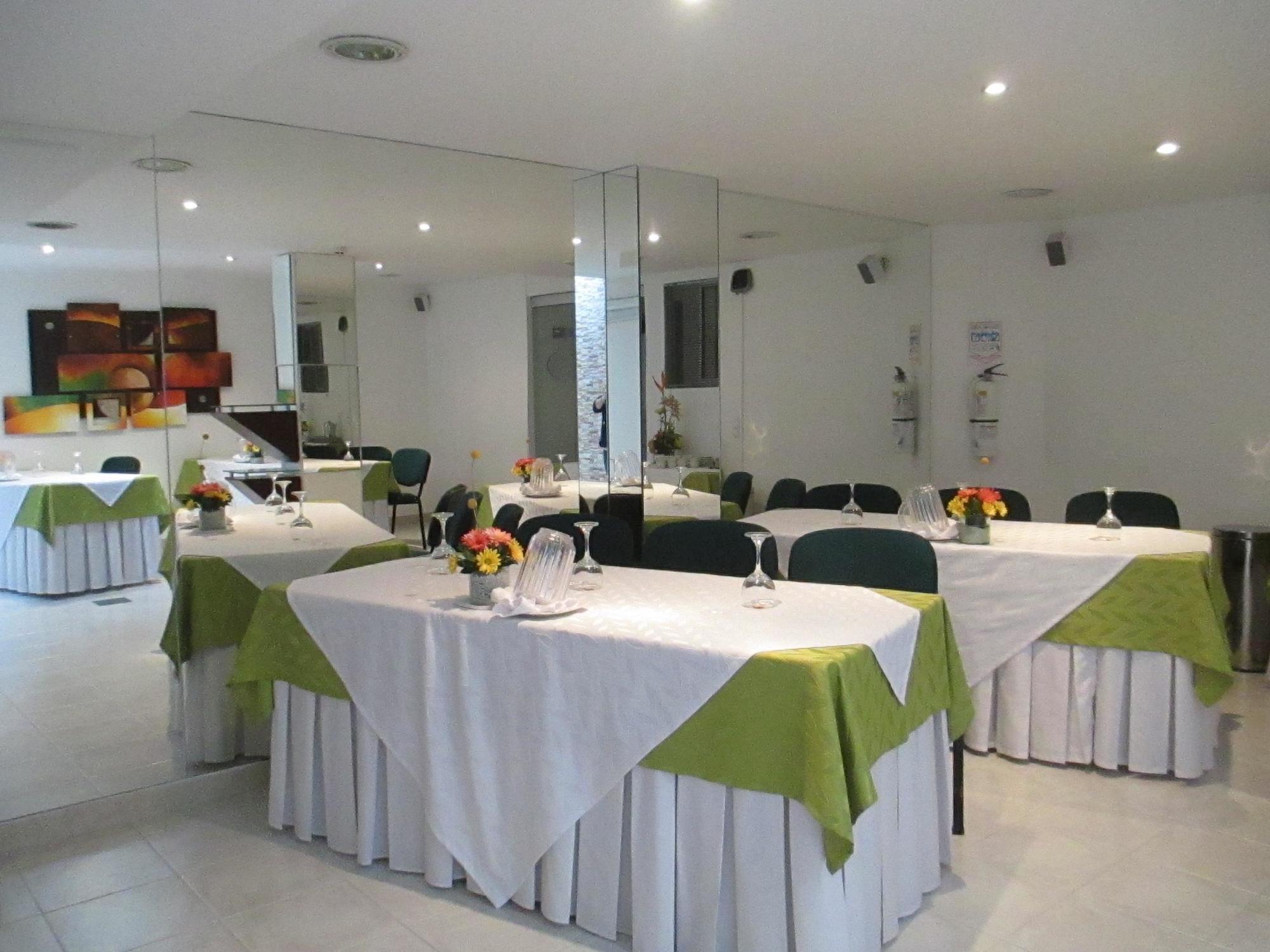 Hotel Platinum Suite โบโกตา ภายนอก รูปภาพ
